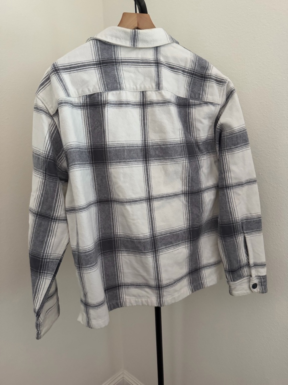 Abercrombie & Fitch Gray and White Plaid Shirt Jacket heavy weight - Picture 4 of 4